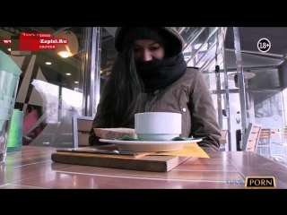 Fırsatçı Adam Sokakta Kalan Kızı Beceriyor Türkçe Altyazı 720p HD izle