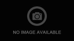 İki azgın genç kızı aynı anda sikip amlarını yalatıyorlar