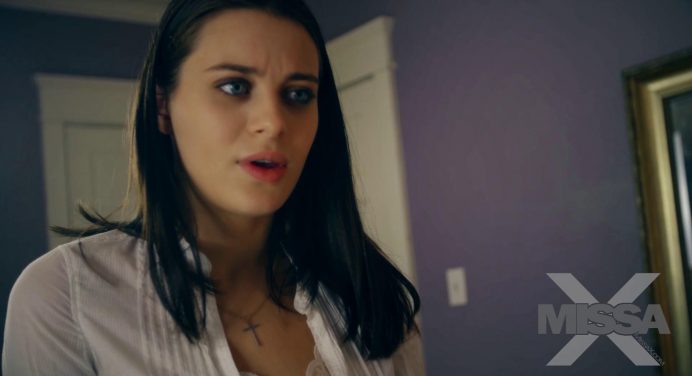 MissaX Lana Sözünü Geçiremediği Oğlunu Öpünce Oğlan Annesine Geçiriyor Türkçe Altyazılı Porno