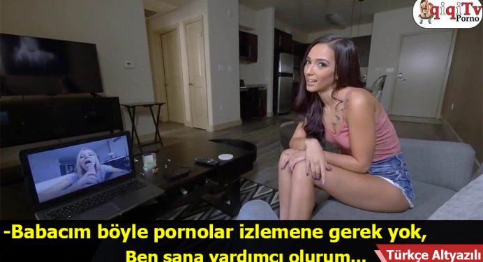 Liseli Kızıyla Porno İzleyip Pompalıyor